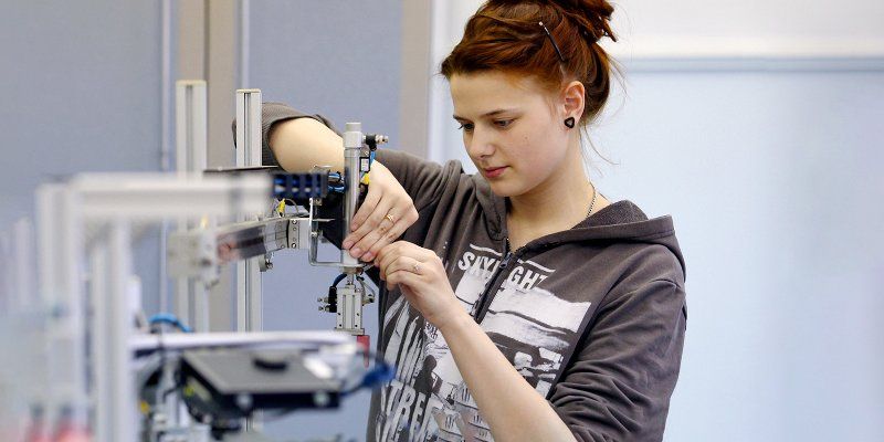 Все о поступлении: школьникам расскажут о столичных колледжах