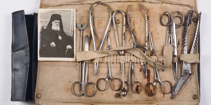 Истории вещей. Рассматриваем хирургические инструменты святителя Луки