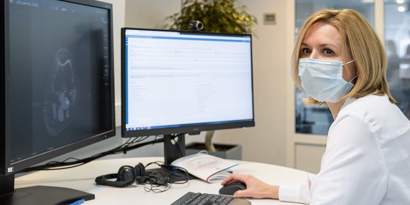 Около 100 миллионов электронных рецептов выписано в ЕМИАС