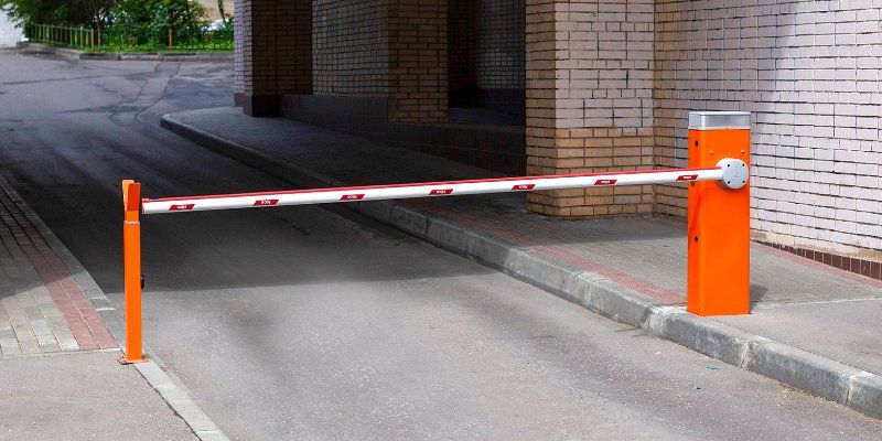ТиНАО получат субсидии на установку шлагбаумов во дворах домов
