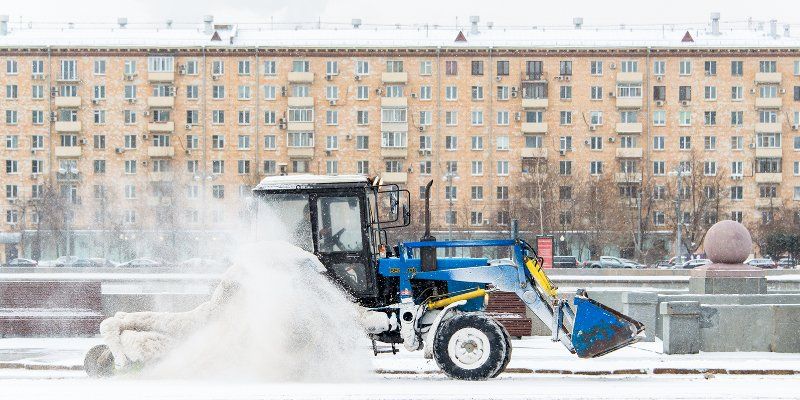 Коммунальные службы продолжают бороться с последствиями снегопада