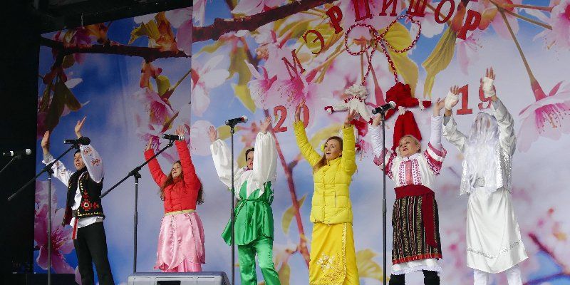 В столице состоялся яркий весенний праздник «Мэрцишор»