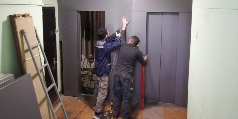 22 лифта заменят в Рязанском районе по программе капремонта