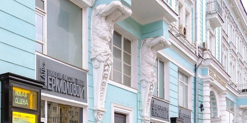 Атлантов на здании Театра имени М.Н. Ермоловой восстановят