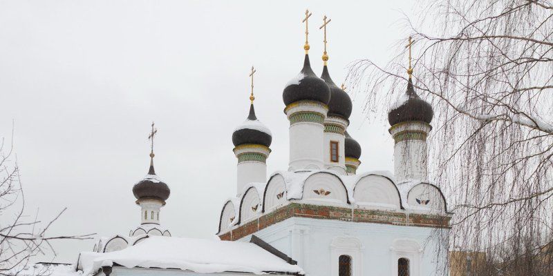 Началась подготовка к реставрации церкви XVII века в усадьбе Братцево