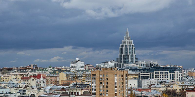 Ветреная погода в столице сохранится до утра