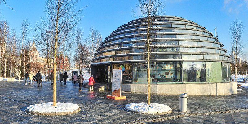 В парке «Зарядье» временно закрыли павильон «Купол»