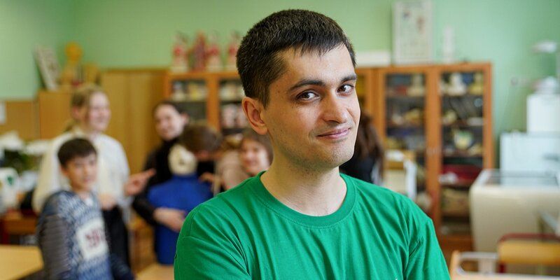 «В каждом ребенке видеть планету»: учитель года Москвы — о своих увлечениях, профессиональном пути и педагогическом подходе