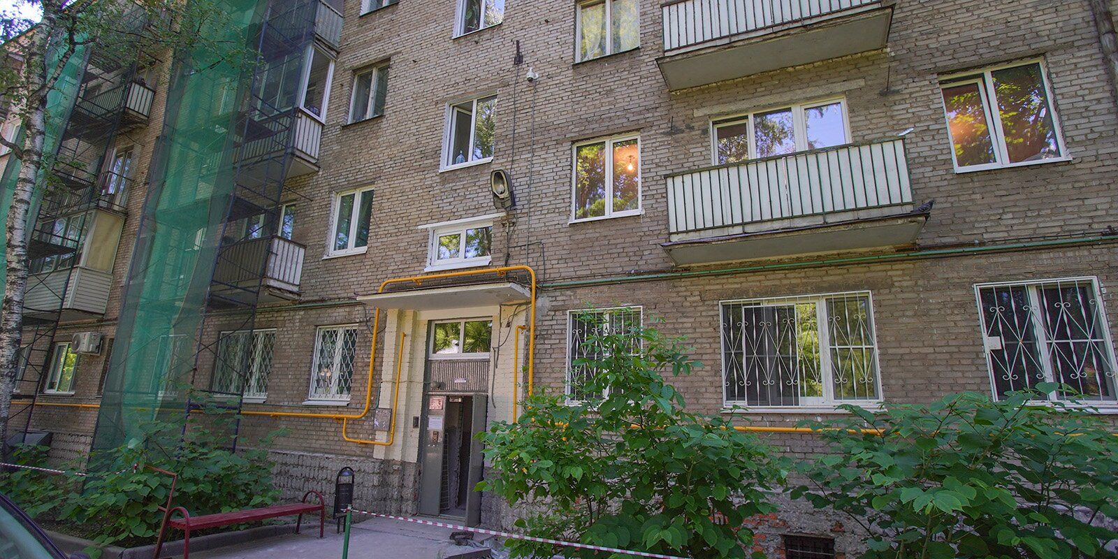 4 дом соляра в 4 доме радикса. Дом 1959 года постройки. Переулок Даниловский 9 Томск.