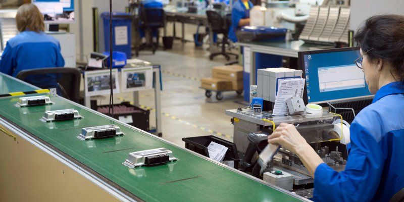 Первый в стране центр разработки компонентов для роботизированного транспорта откроют в столице