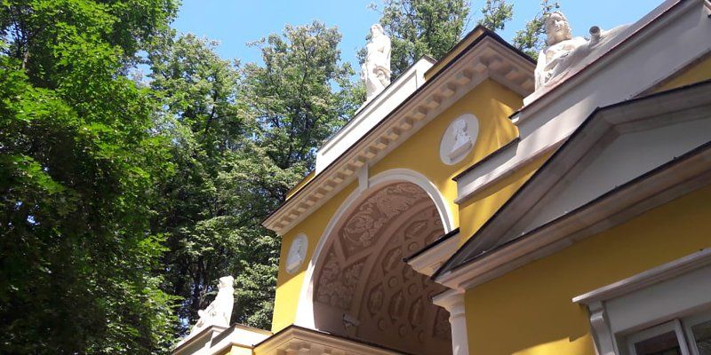 Где пила чай дочь Александра II: в «Царицыне» отреставрировали беседку «Миловида»