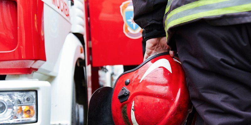 Движение на Тверской улице частично восстановлено, пожар потушен
