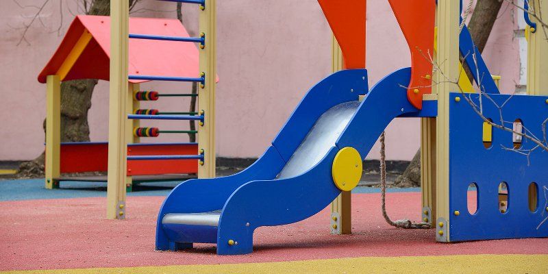 Территорию у дома на Ключевой улице благоустроили