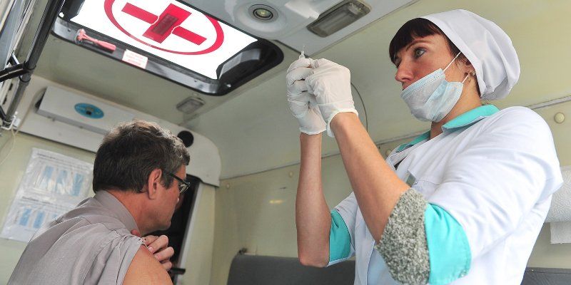 Сделать прививку от гриппа в мобильных пунктах вакцинации можно до 1 ноября