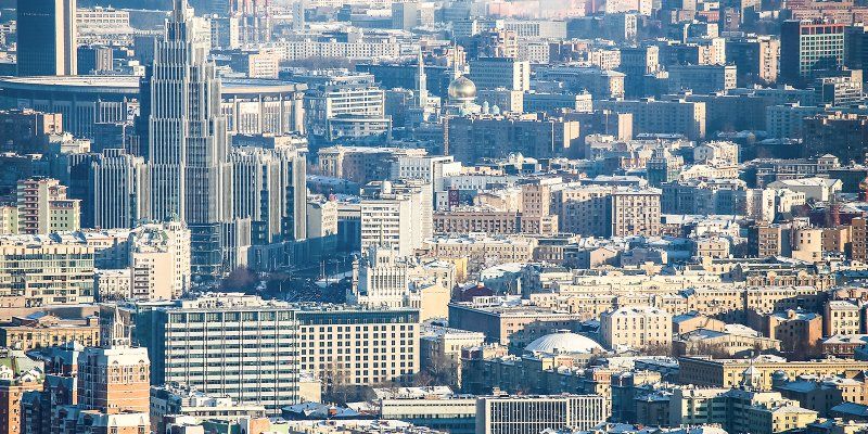 Баскетболист и три путешественника: новые имена на карте Москвы