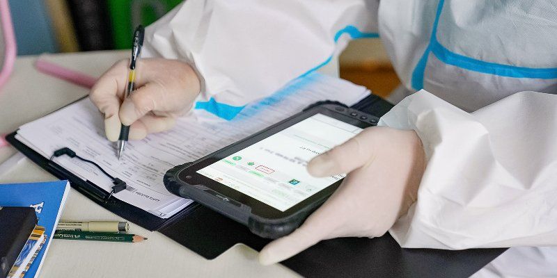 Среднесуточный темп прироста новых случаев COVID-19 за две недели составляет 0,26 процента