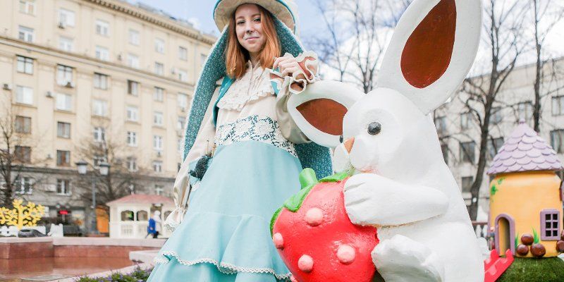 Гигантское яйцо и «деревья добра»: как украсят город к Пасхе