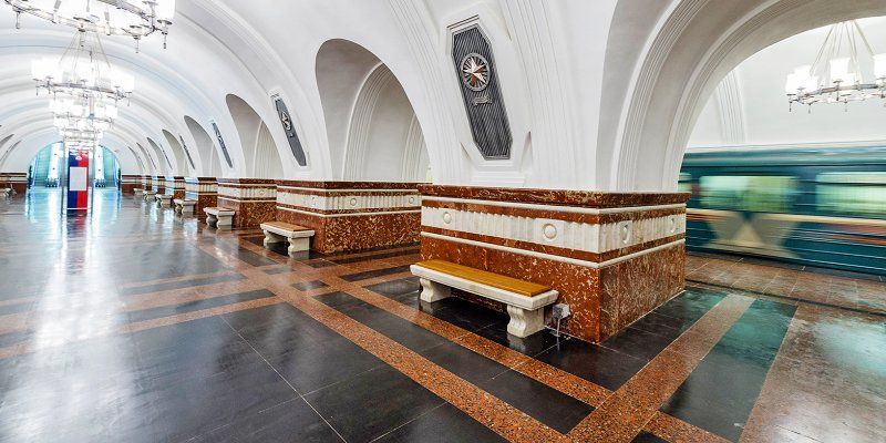 На русском, английском и китайском: как устроить индивидуальную экскурсию в метро