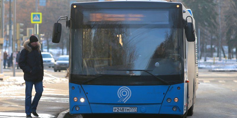 В праздничные дни автобусы будут следовать по измененному графику