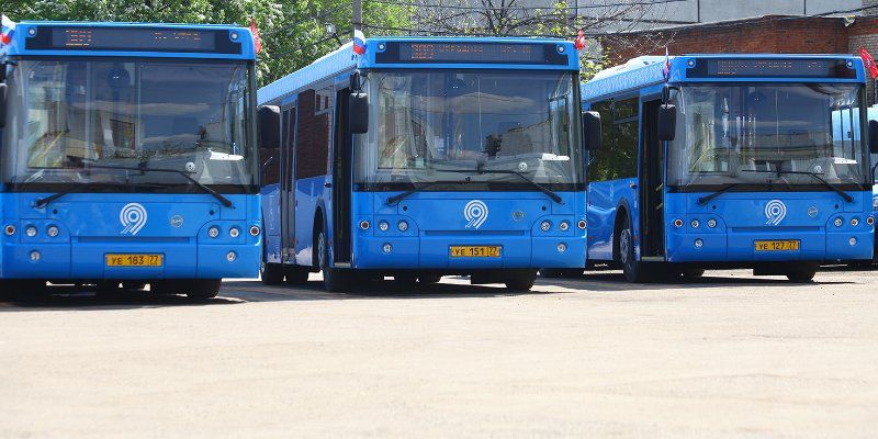 Вместо метро: сколько пассажиров перевезли автобусы во время закрытия участка Филевской линии