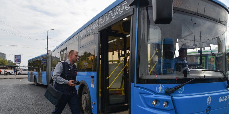 Два автобуса в районе Сокол временно изменят маршруты