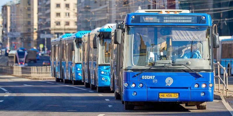Как изменилась работа общественного транспорта в праздничные дни