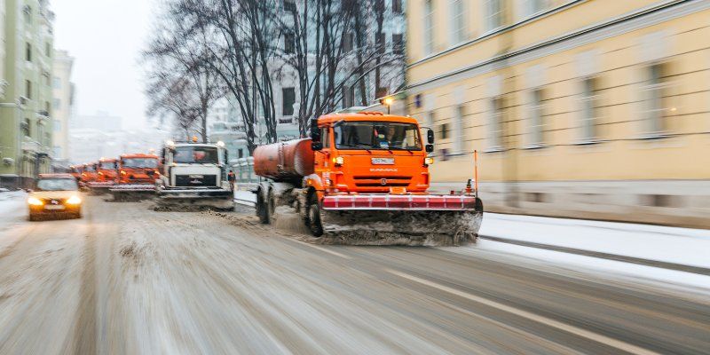 Коммунальные службы переведены на круглосуточный режим работы из-за снегопада