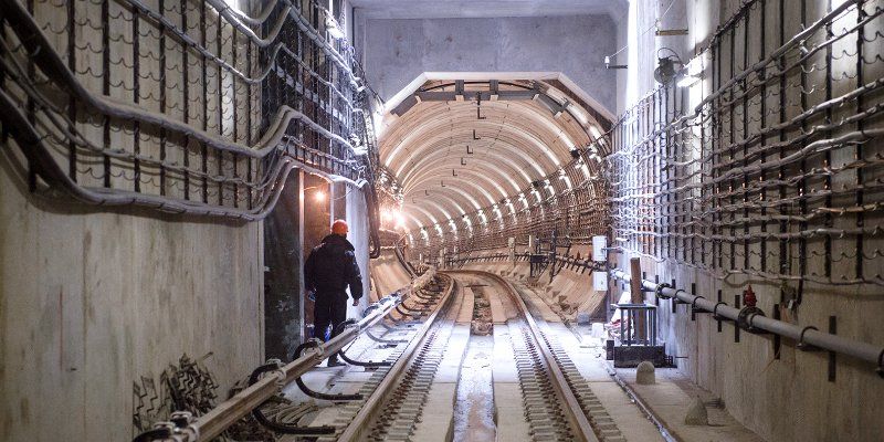Завершилось строительство тоннелей метро под каналом имени Москвы