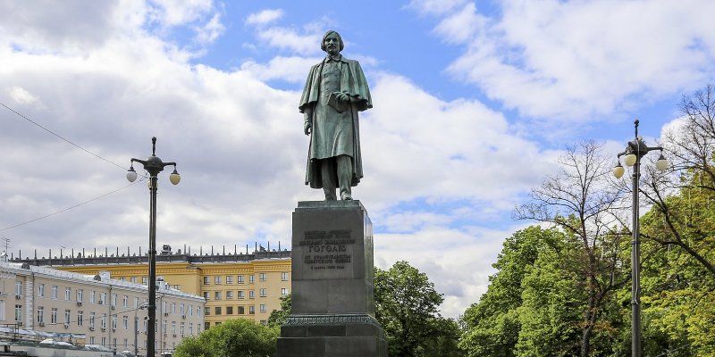 От Девичьего поля до Данилова монастыря. Гид по Москве Гоголя