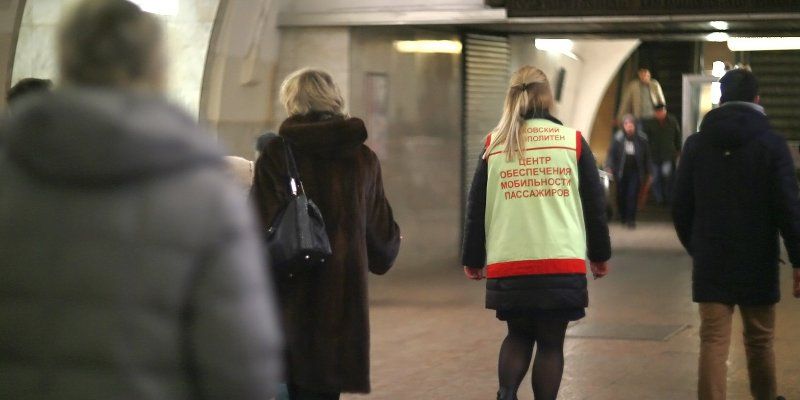 В Рождество пожилым и маломобильным пассажирам метро помогут доехать до храмов