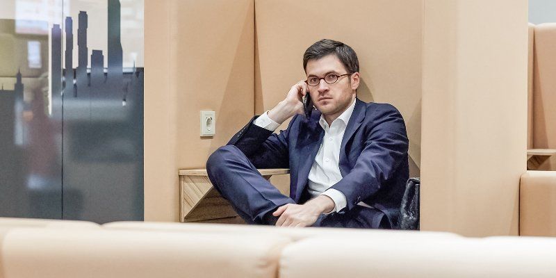 Около тысячи обращений за выходные принял Центр поддержки экономики Москвы