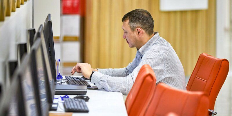 Видеоконсультации, чат-бот, оформление пособий: «Мои документы» напоминают об электронных услугах