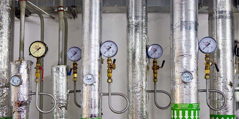 К новому отопительному сезону подготовили 90 процентов тепловых сетей