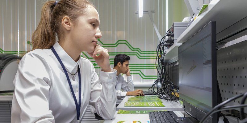 Программирование и робототехника: за полгода детские технопарки посетили более 40 тысяч школьников