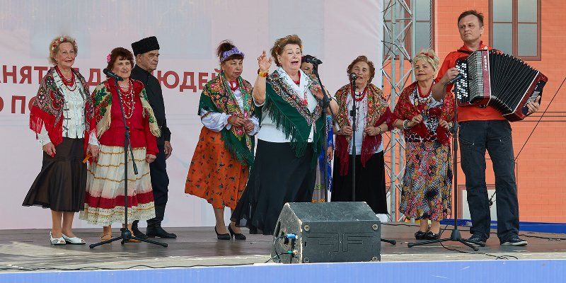 Виртуоз-балалаечник и баллады под гитару: в парке «Фили» стартует фестиваль «Играй, гармонь!»