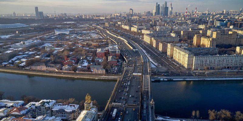 В течение дня в городе сохранится слабый гололед