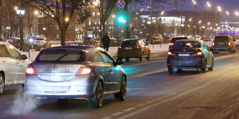 Автомобилистов призывают быть внимательнее из-за ледяного дождя