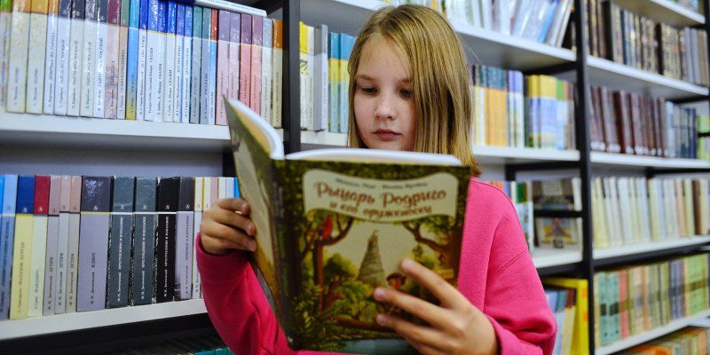 Спасти кита и подружиться с дельфином. Шесть книг для чтения с детьми