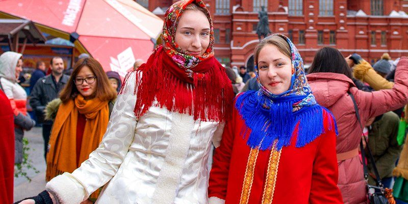 Старинные улицы и тайны города: в столице проведут бесплатные экскурсии на Масленицу