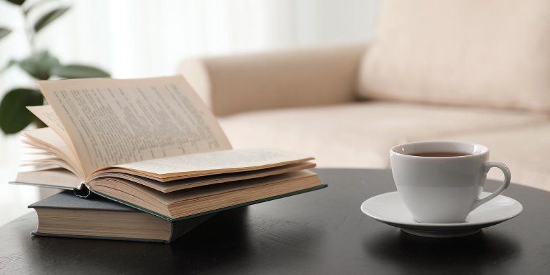 Николай Гоголь, Чак Паланик, Герберт Уэллс. Выбираем книгу на вечер