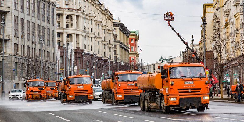 Генеральная уборка: как в Москве наводили порядок после зимы