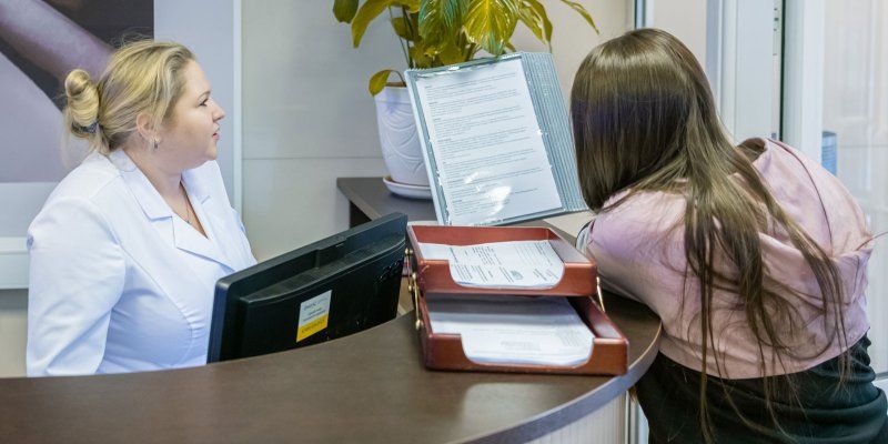 Как бросить курить и не допустить инфаркта: о чем расскажут в поликлиниках с 16 по 21 марта