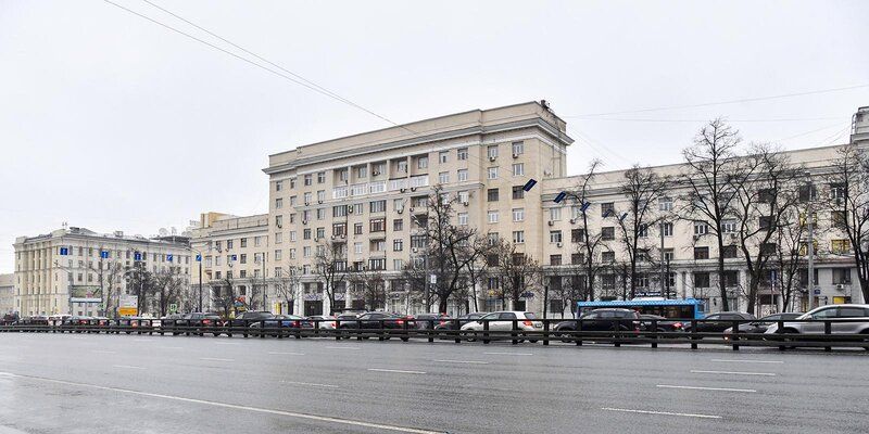 В жилом доме Наркомтяжпрома в Алексеевском районе отремонтируют кровлю