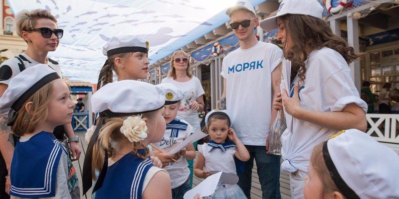Свистать всех наверх: на площадки фестиваля «Николин день» приплывут корабли-выставки и корабли-игры