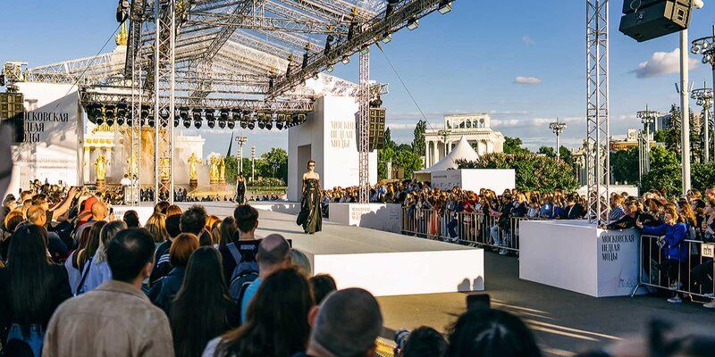 Почти 430 тысяч человек посетили мероприятия Московской недели моды на ВДНХ