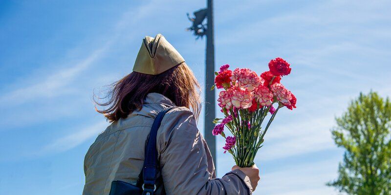 Танцы военных лет, «Василий Теркин» и занятия для детей: парки Москвы приглашают отпраздновать День Победы