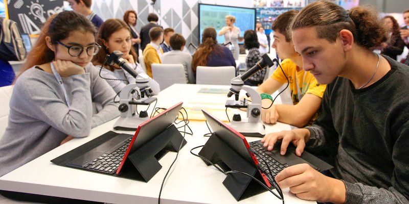 Робокласс и школьные новинки: чем еще удивит форум «Город образования»