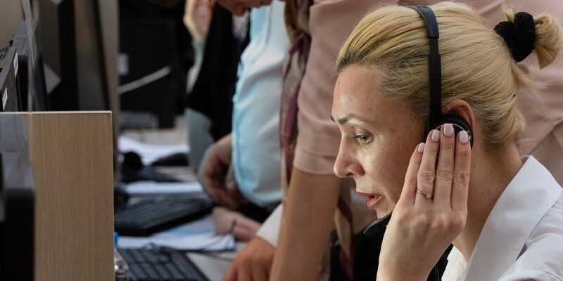 Больше тысячи звонков поступило на горячую линию от желающих работать в новых скоропомощных комплексах Москвы