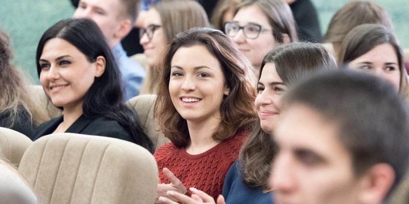 Шпинат на службе и артефакты будущего: лучшие лекции этих выходных