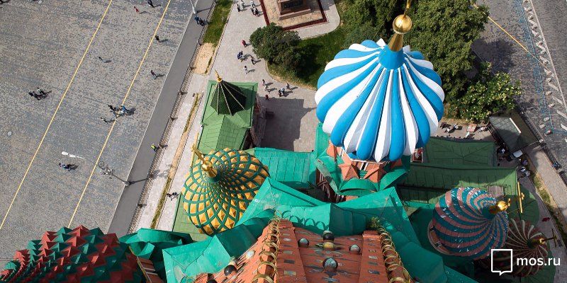 В метро запустят выставку фотографий собора Василия Блаженного
